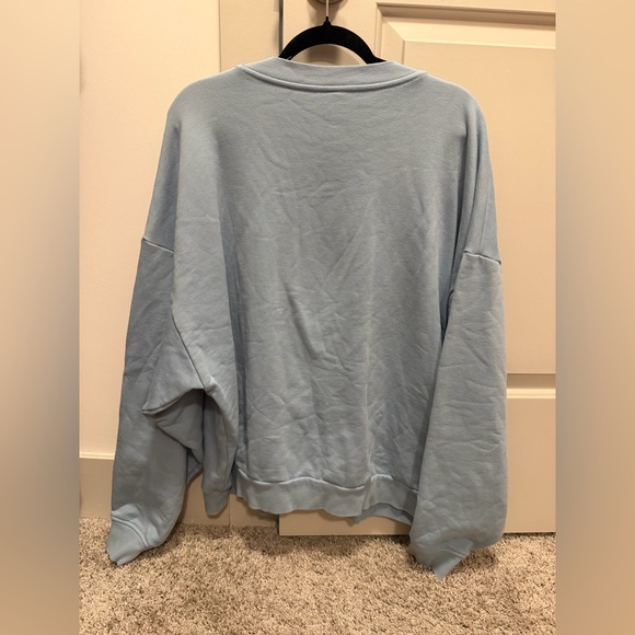 Alo Yoga Large Blue Accolade Sweatshirt. 💙⚡️ - Picture 2 of 3